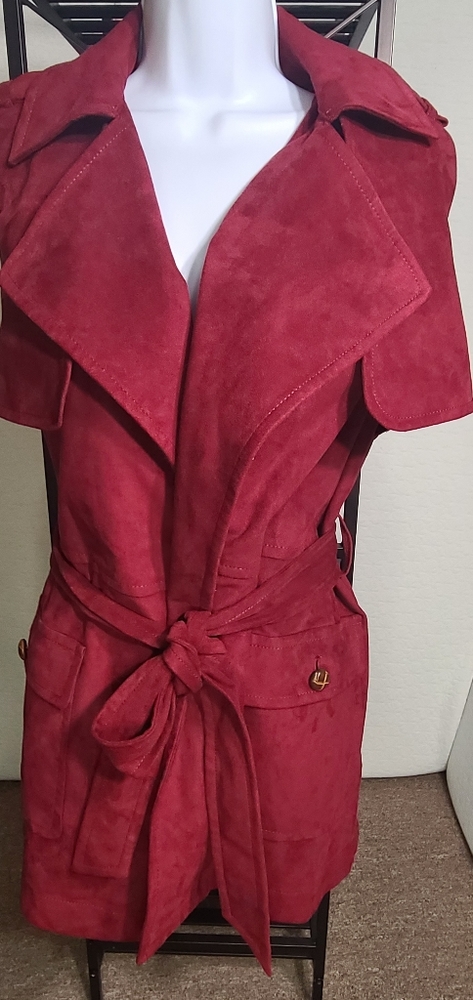 Express red wine vest
